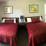 Bluenose Inn & Suites