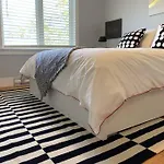 The Tilbury - Bright New 3B/R Townhouse In Bedford