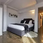 Cameo Hotel And Suites