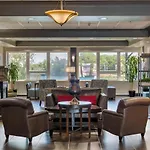 Best Western Plus Chocolate Lake Hotel - Halifax