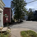 Downtown One Bedroom/Historic Bauer Terrace