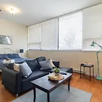 214 Sunny Downtown Loft