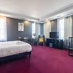 Old 300 Inviting Studio #402 With Ac