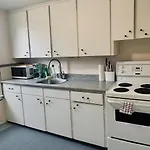 Comfortable Apt #4 With Office Space