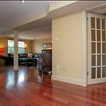 Luxury Bachelor By Halifax Waterfront -Hot Tub