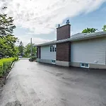 Private Bedroom And Bathroom In Dartmouth
