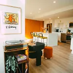 New Cozy Downtown Halifax Loft With Free Parking