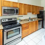 Quaint Loft With Ac Abundance Of Sunlight, Unit #4