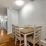 Spacious Urban Gem Steps From The Pier Parking