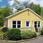 Larinda\'S Landing Oceanfront Cottages