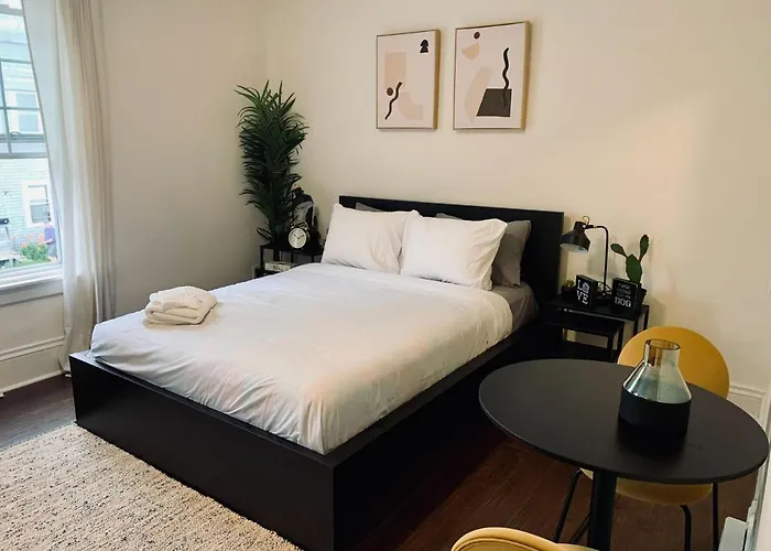 265 Pet-Friendly, Lovely Studio W Balcony