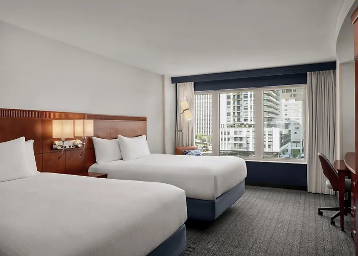 Courtyard By Marriott Halifax Downtown