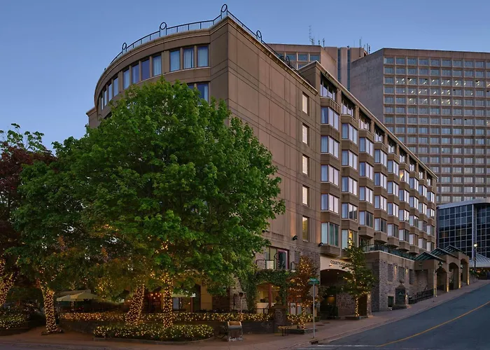 Courtyard By Marriott Halifax Downtown