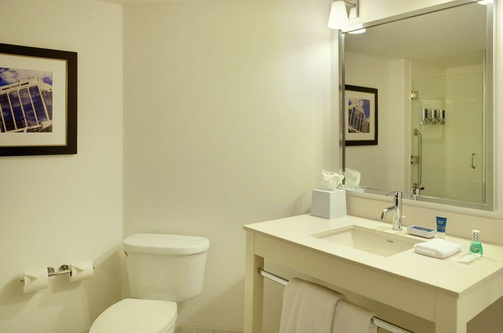 Four Points By Sheraton Hotel Halifax