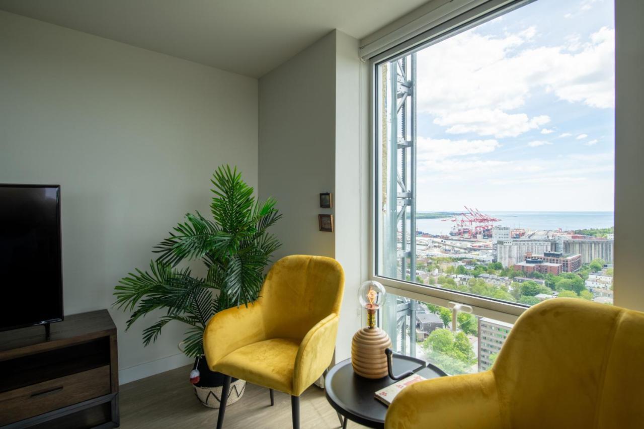 The Vuze - The Best Views In Aparthotel Halifax