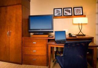 Courtyard By Marriott Downtown Hotel 3*