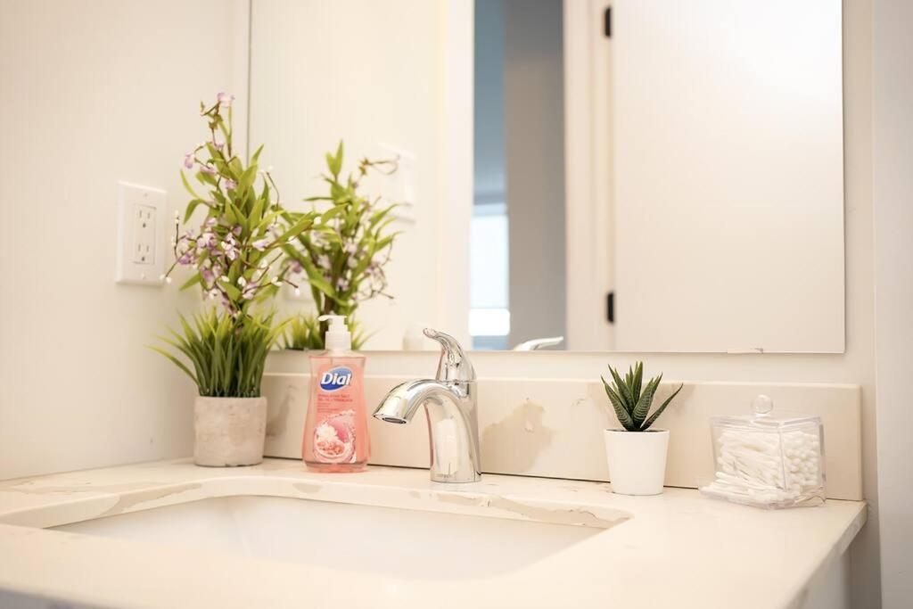Holiday home New Ocean Bay New Luxury Sleeps 5 Parking, Coffee, Ac *