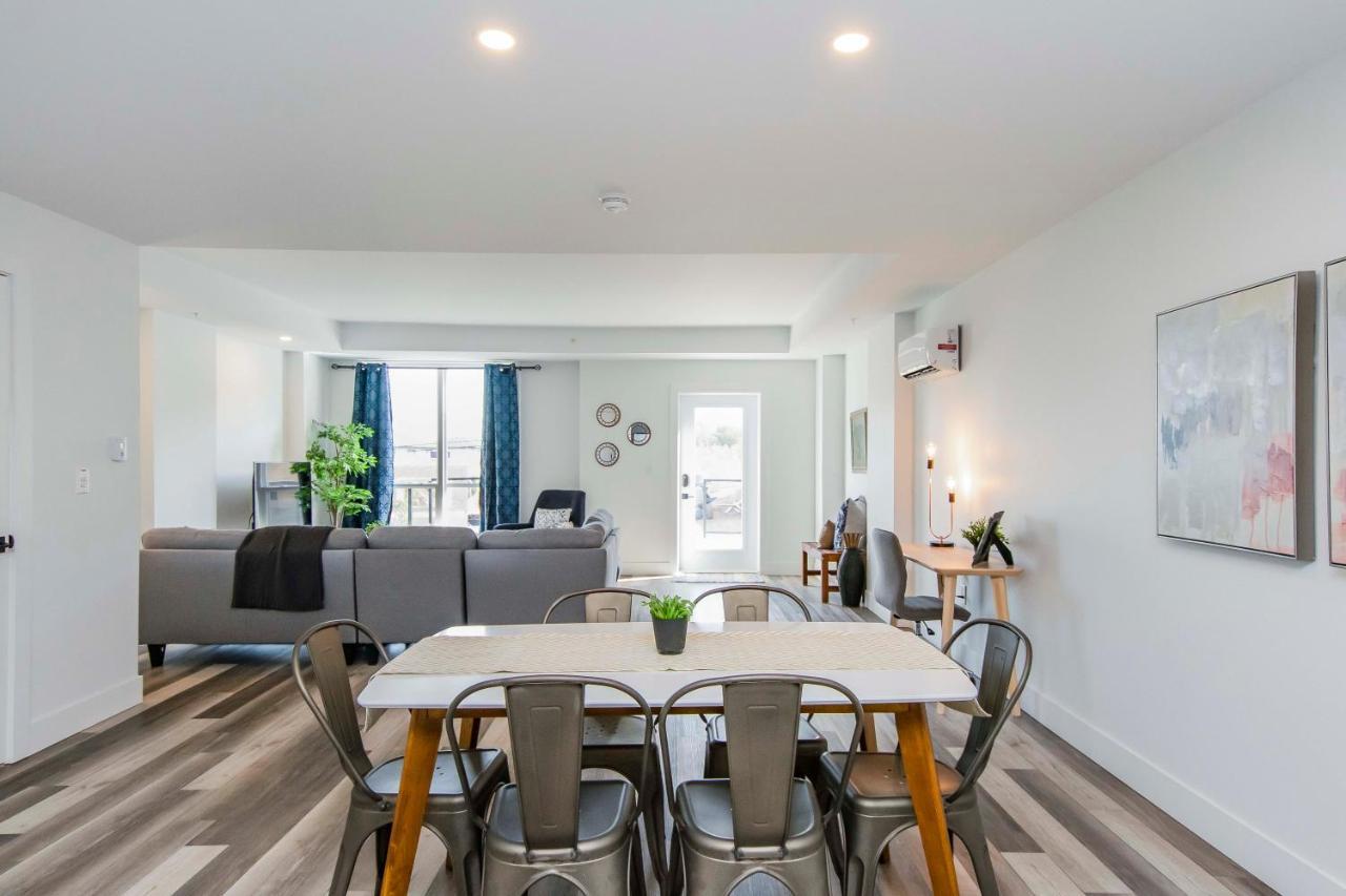 Luxurious 3 Bedroom Brand New Town House Apartment