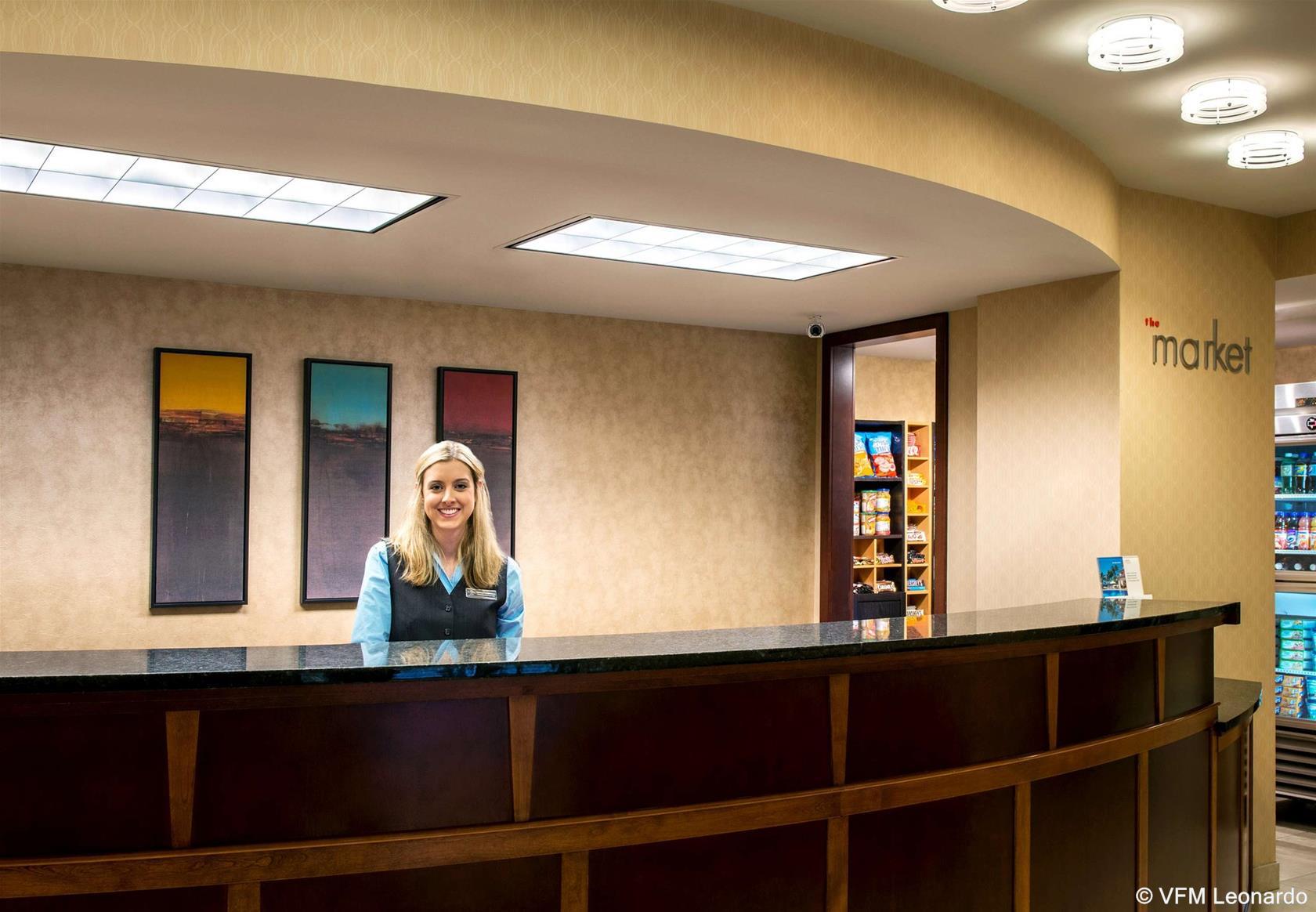 Hotel By Marriott Downtown 4*