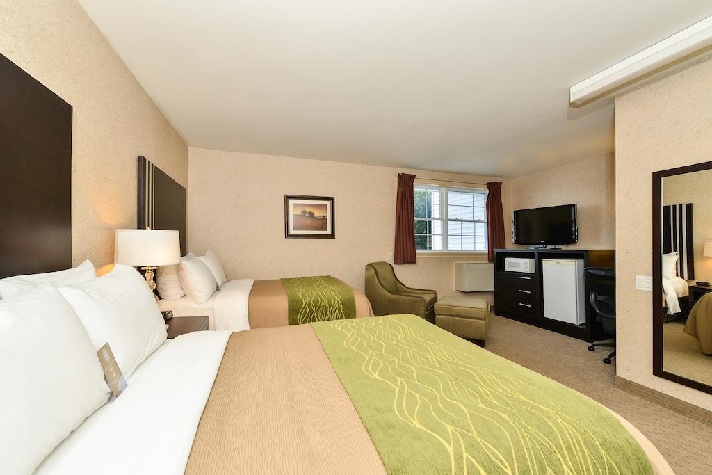 Comfort Inn 3*