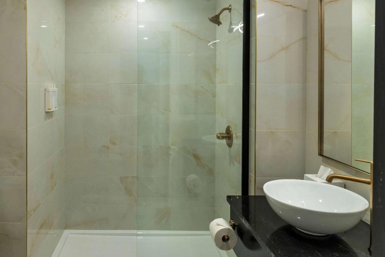 Tower & Conference Centre, Ascend Collection 5*