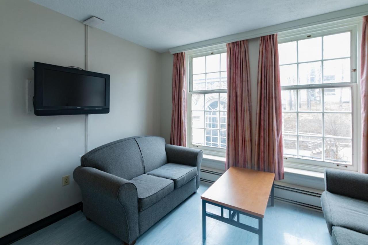 Hostel Dalhousie University *