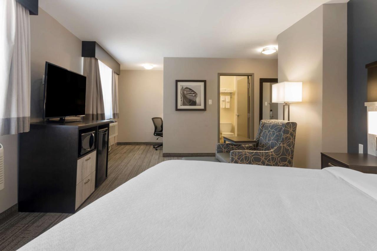 Western Chocolate - Hotel Halifax