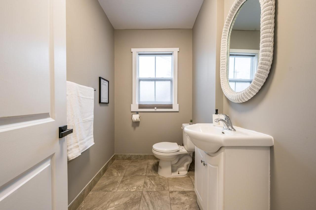 Cozy Chic Oasis 3 Bedroom Halifax