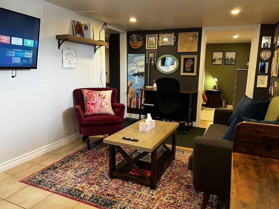 Apartment 239 Artists Hideaway - 1 Bdrm Close To Downtown *