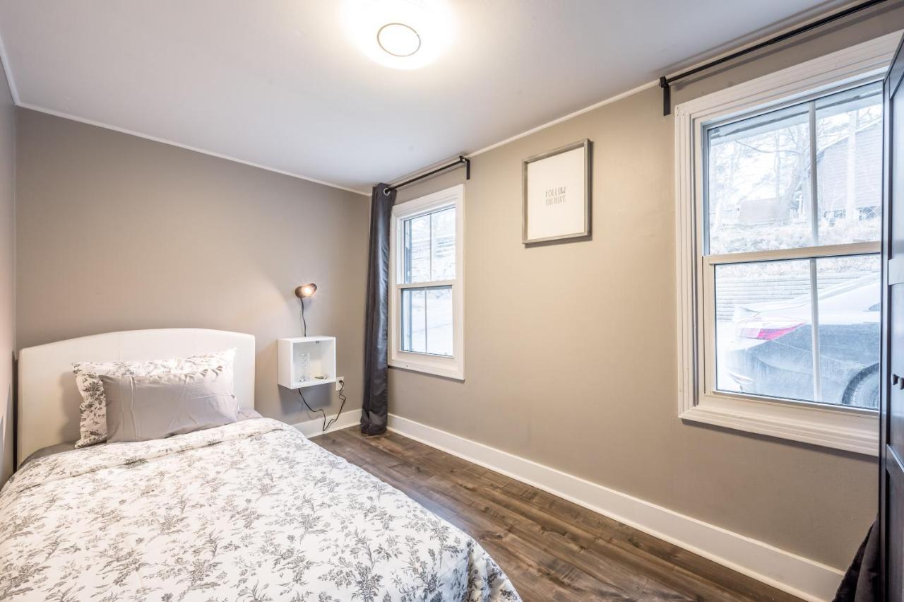 Cozy Chic Oasis 3 Bedroom * Halifax