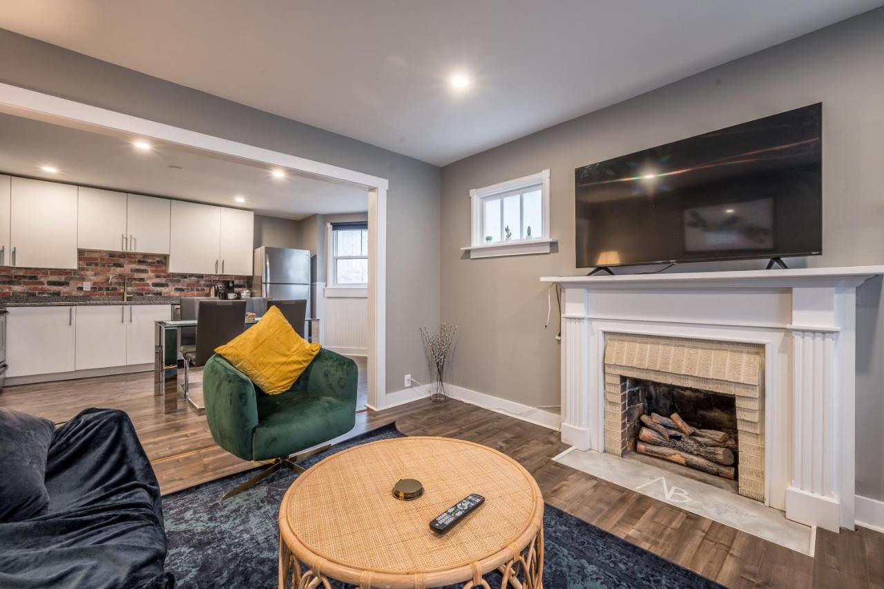 Cozy Chic Oasis 3 Bedroom Apartment Halifax