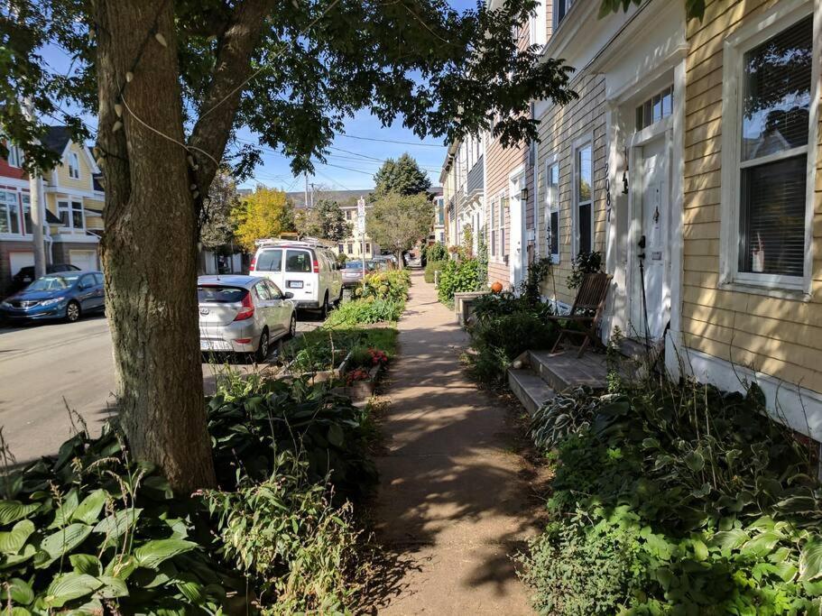 Downtown One Bedroom/historic Bauer Terrace Apartment Halifax