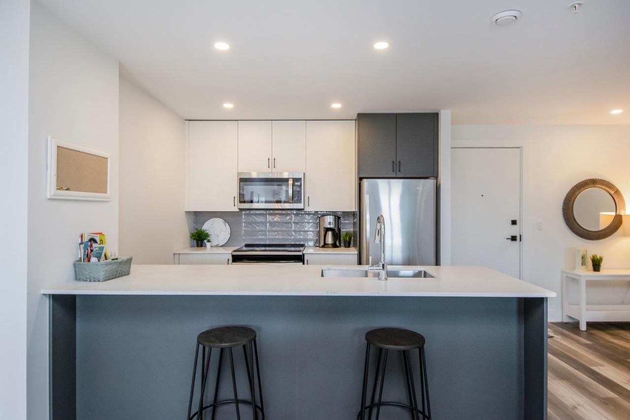Luxurious 3 Bedroom Brand New Town House Halifax