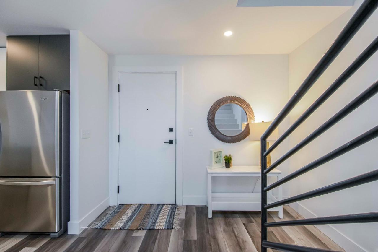 Luxurious 3 Bedroom Brand New Town House * Halifax