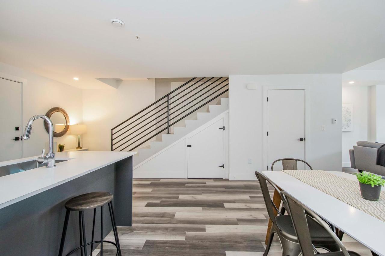 Luxurious 3 Bedroom Brand New Town House