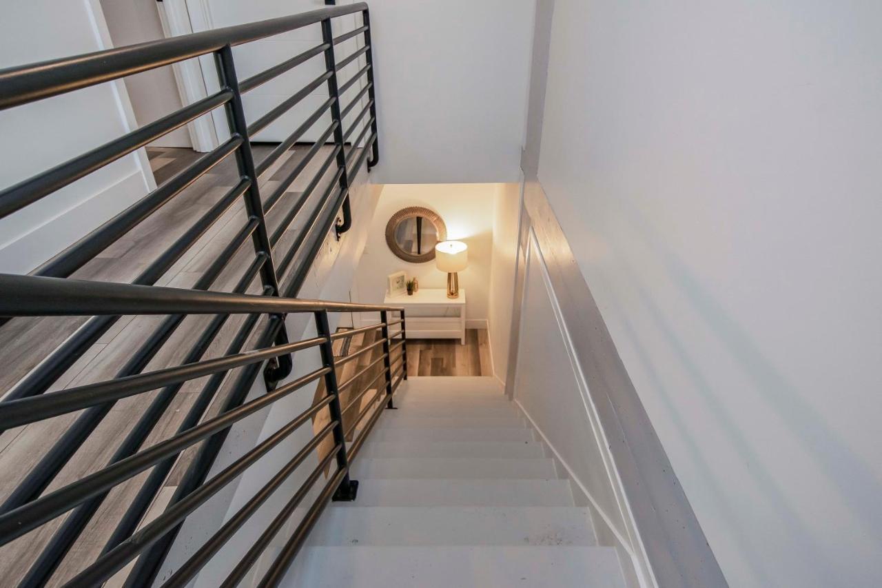 Luxurious 3 Bedroom Brand New Town House * Halifax