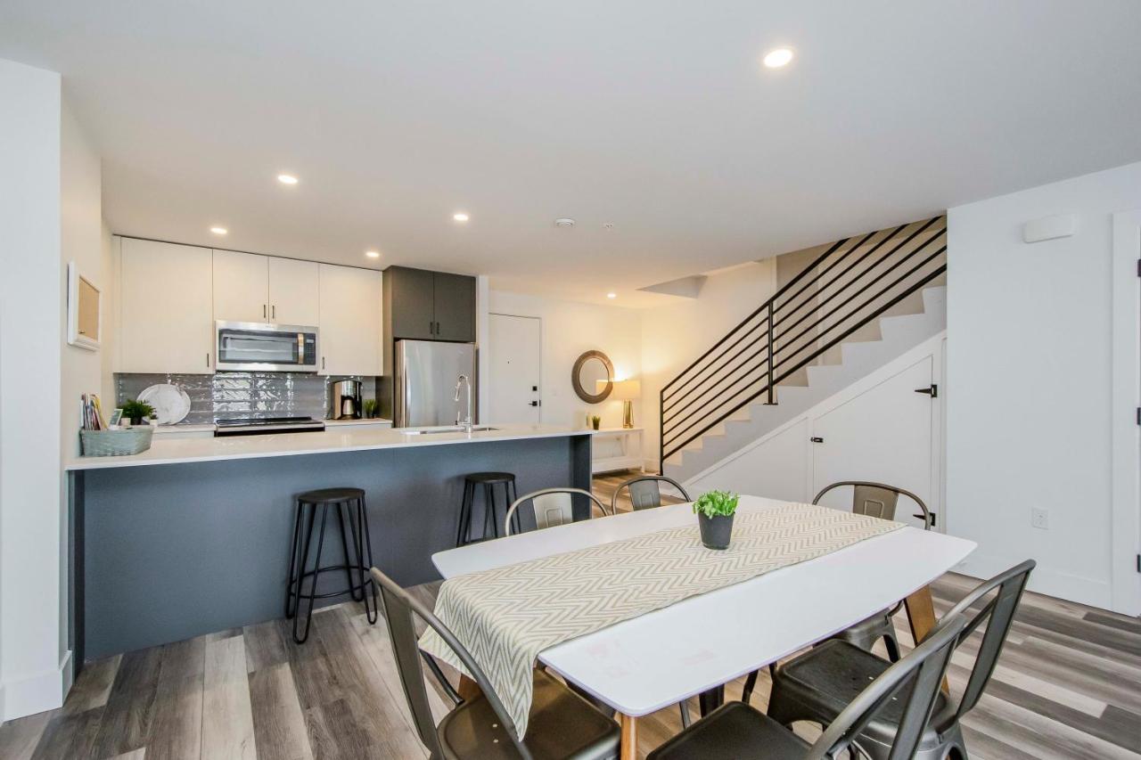 Luxurious 3 Bedroom Brand New Town House Apartment