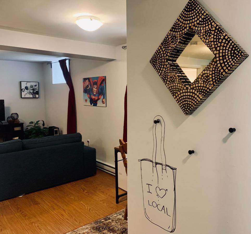 Xxx Old 238 Lovely 1-bedroom Unit In Apartment *