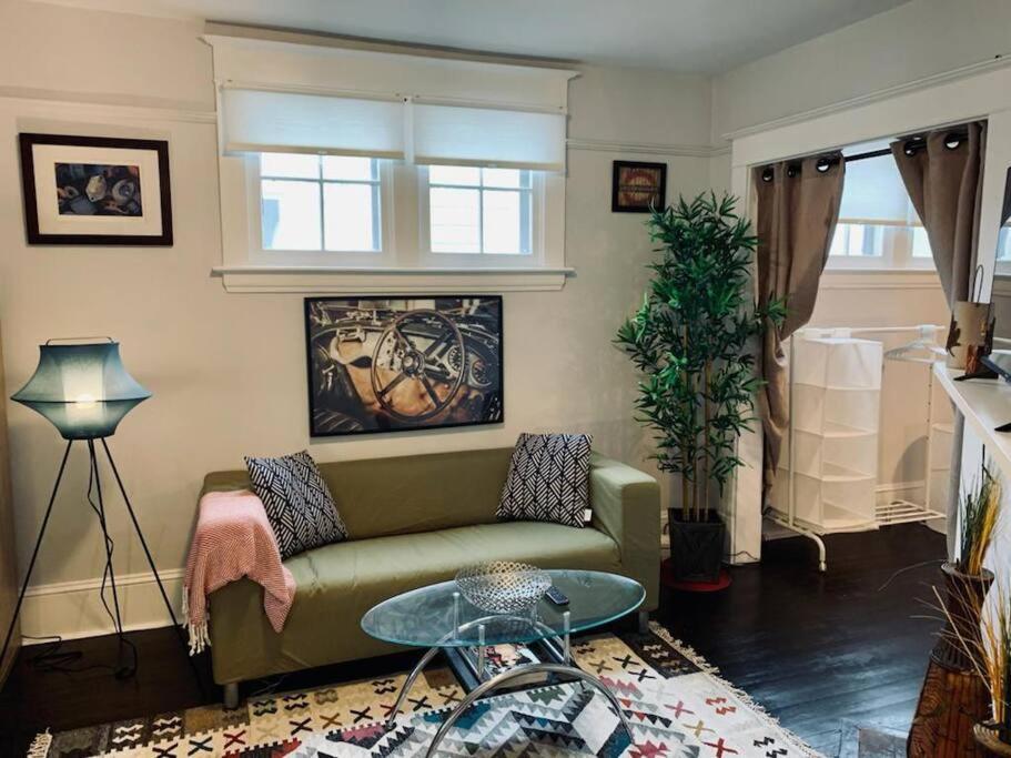 Apartment 233 Relaxing Retreat #1 *