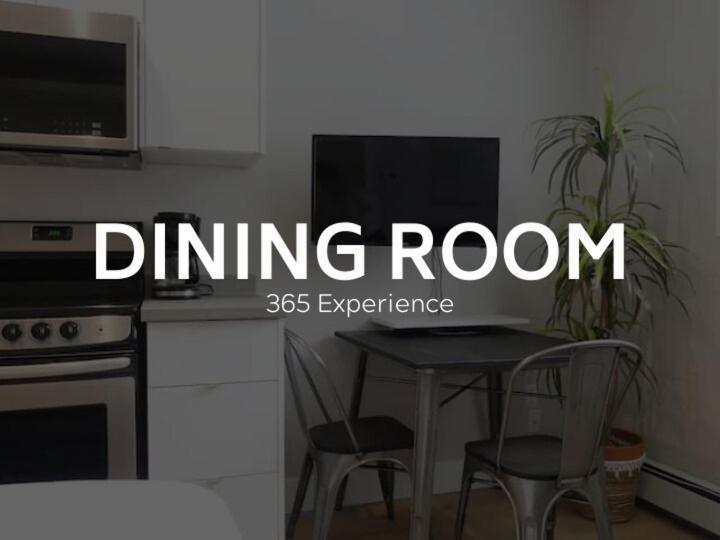 202 Convenient Studio Parking Apartment *