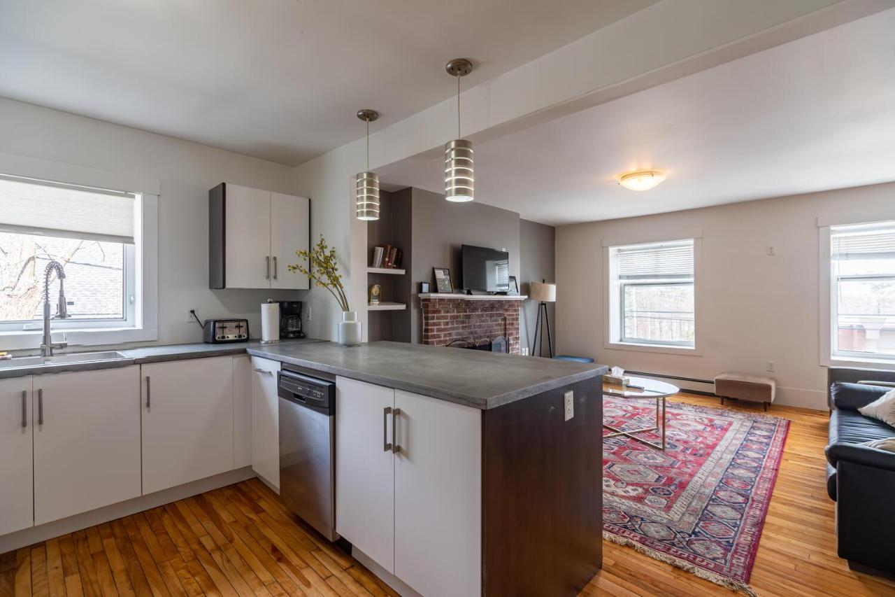 101 Beautiful & Spacious Apt