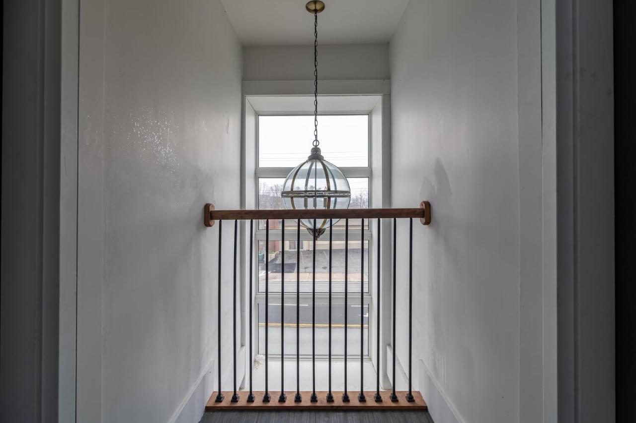 103 Large & Sunny Beautiful Apartment