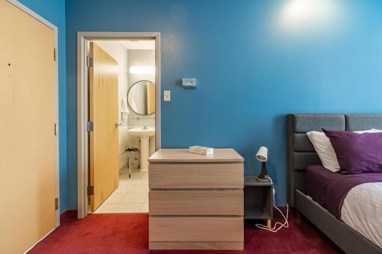 Old 300 Comfortable Apt #407 With Ac Hotel *