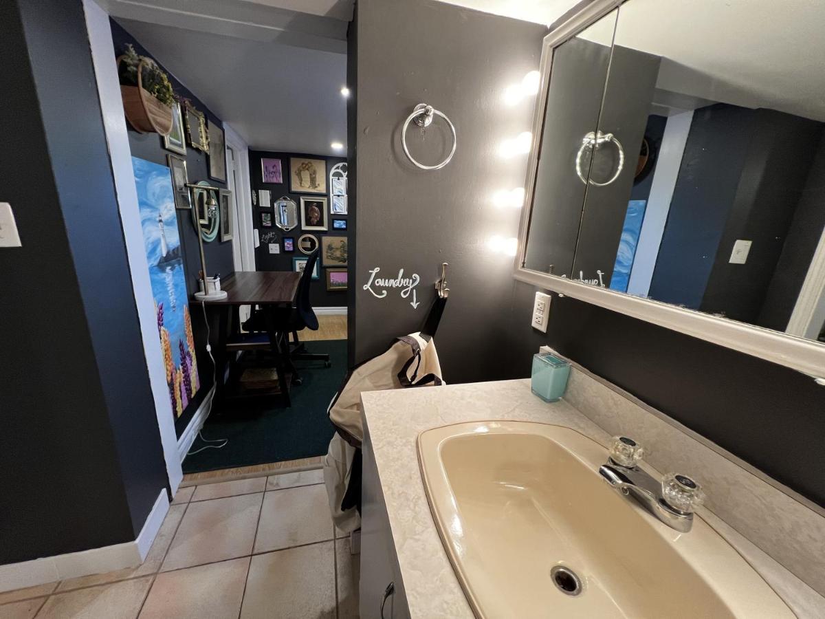 Apartment 239 Artists Hideaway - 1 Bdrm Close To Downtown *