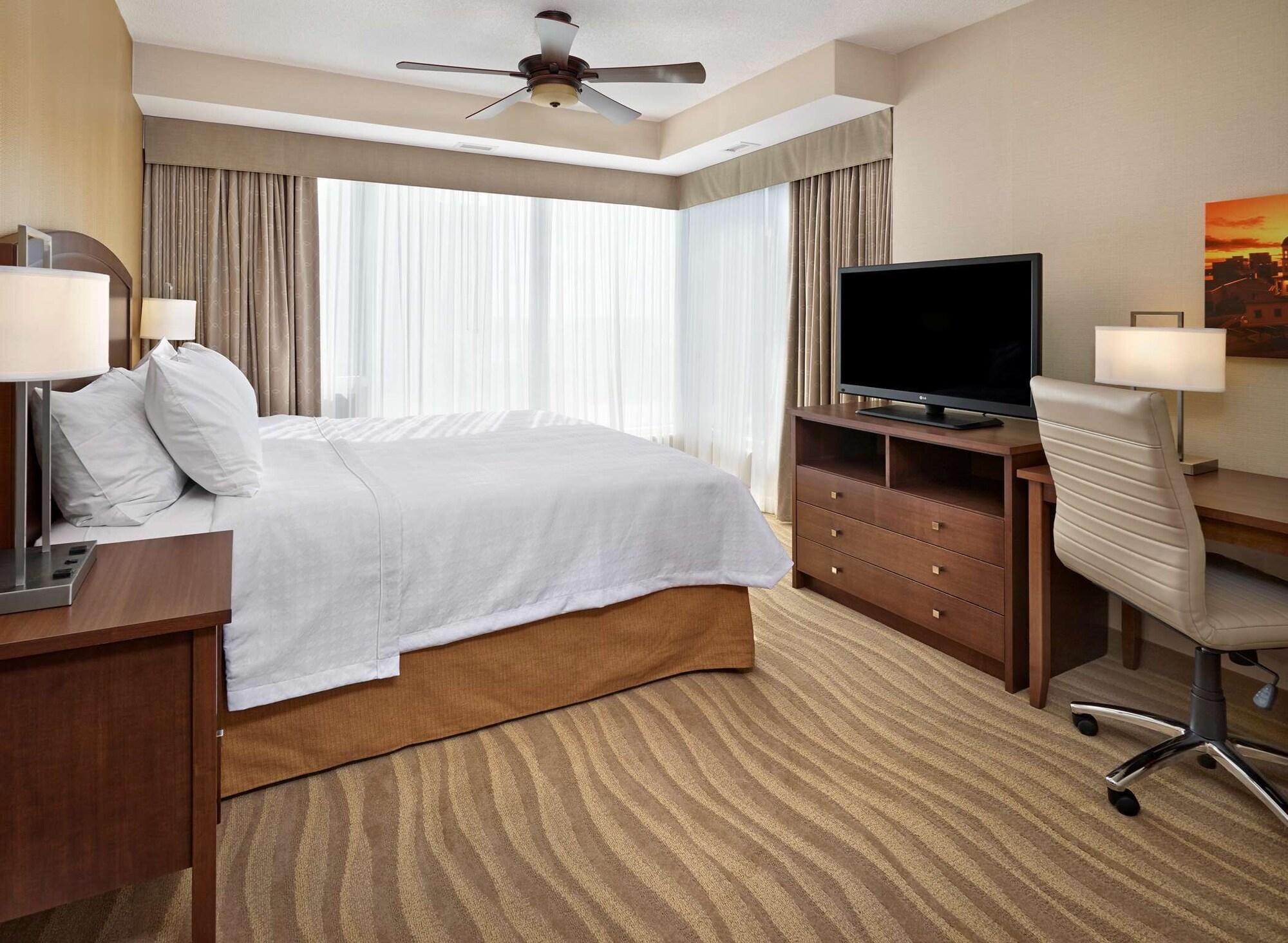 Hotel Homewood By Hilton - Downtown