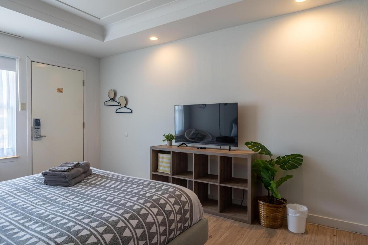 300 Zen Oasis-studio #305, Ac Hotel