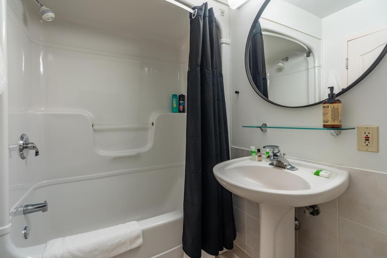 Hotel 300 Zen Oasis-studio #305, Ac Halifax