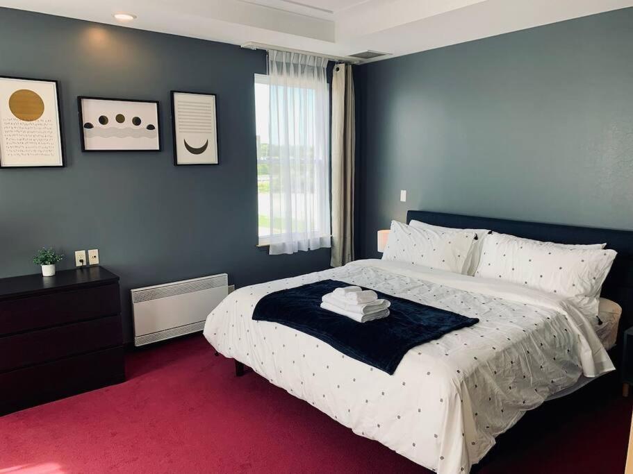 Old 300 Stylish 1-bdrm Apt #403 With Ac Hotel