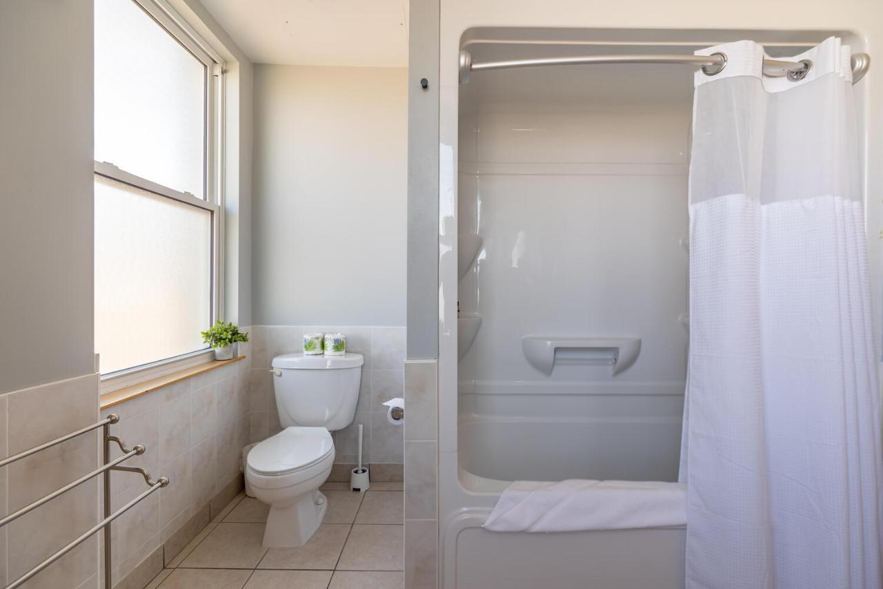Hotel 300 Restful Apt #401 With Ac Halifax