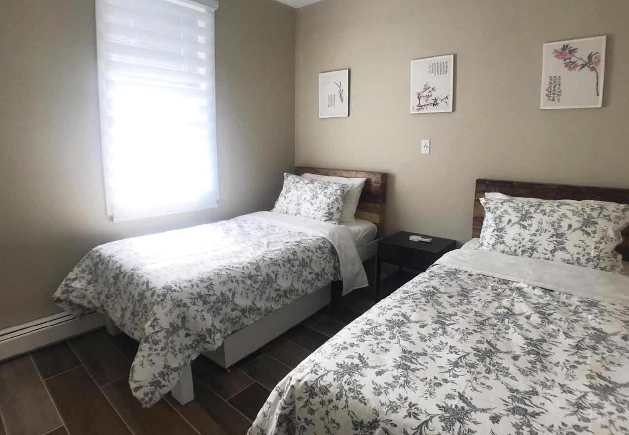 Modern, Cheerful 2bd 1br Apt+free Parking Apartment